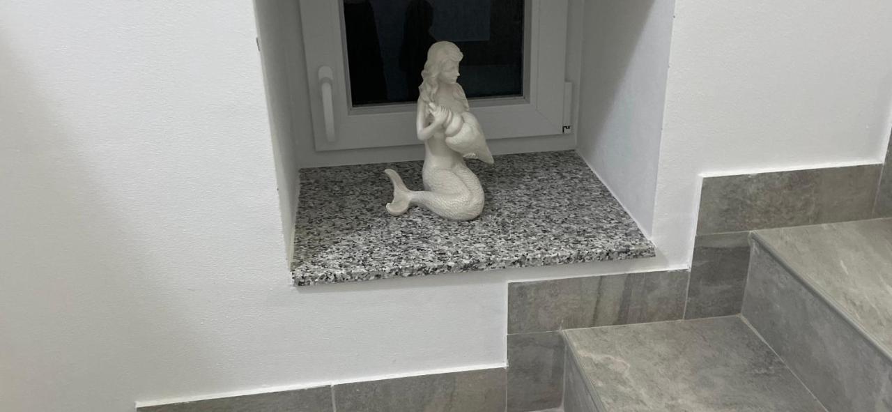 Villa Mira ***** Pinezići المظهر الخارجي الصورة